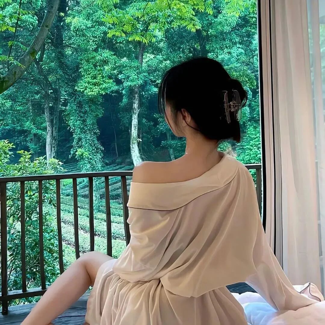 小清新不露脸女生头像