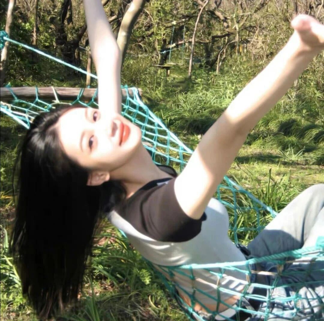 光感小清新女生头像
