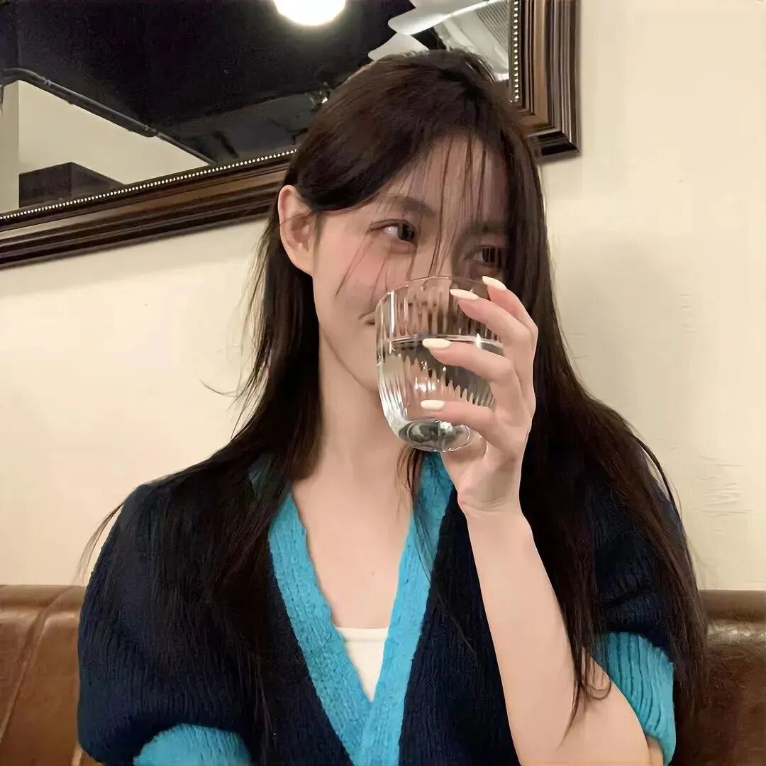 爱笑温柔女生头像