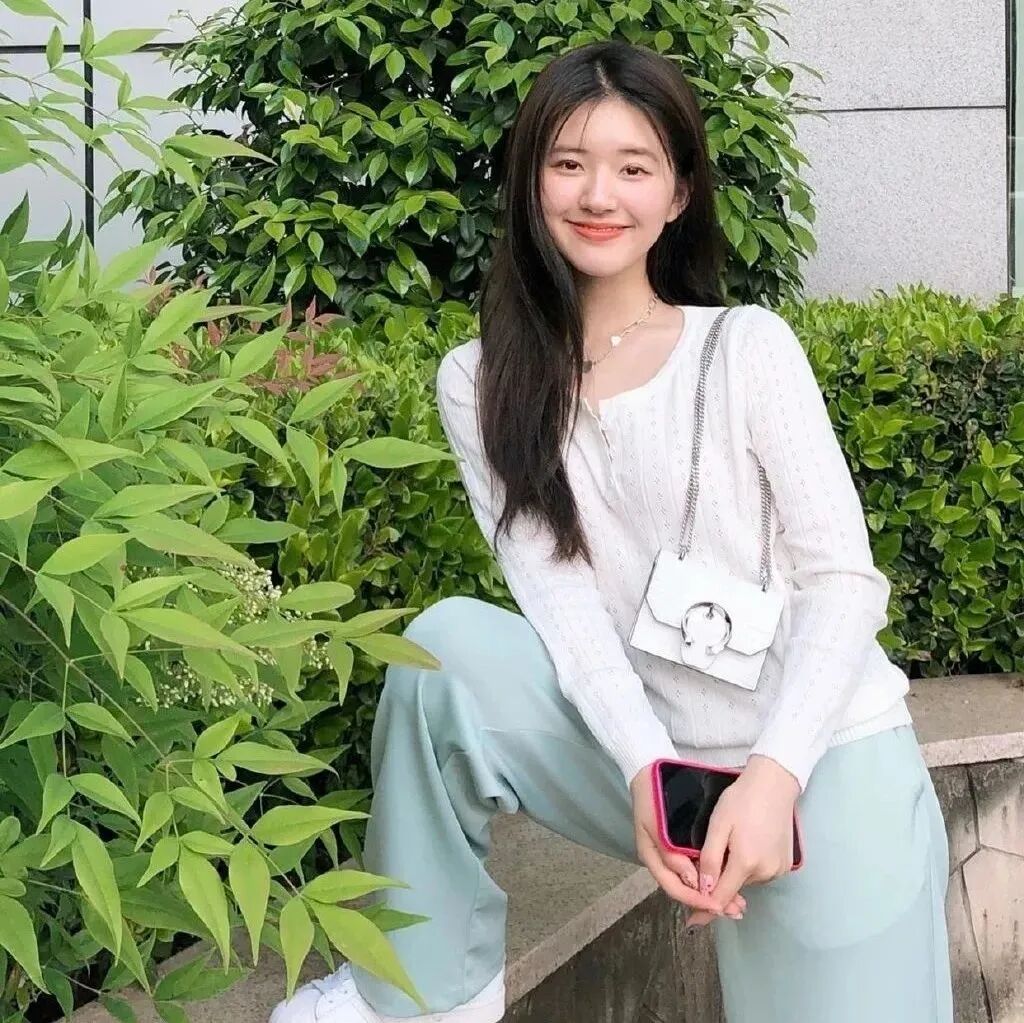 赵露思头像女生头像