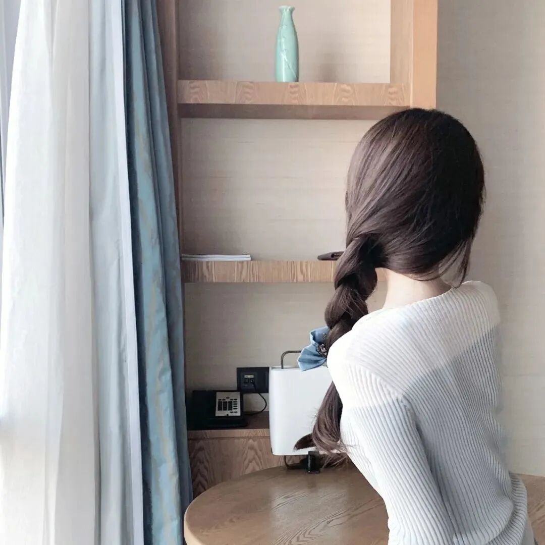 小众不露脸女生头像
