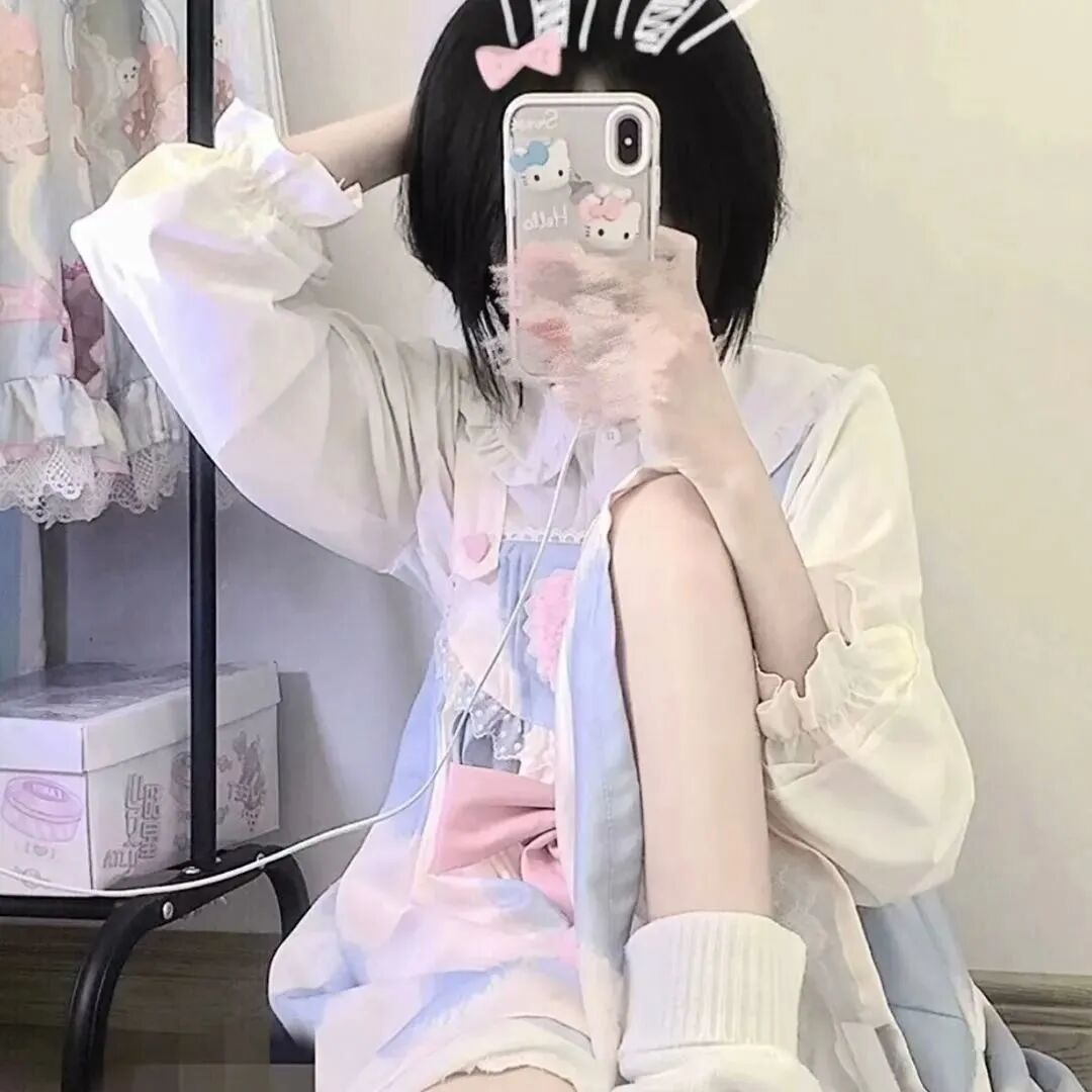 玩网自拍手机不露脸女生头像