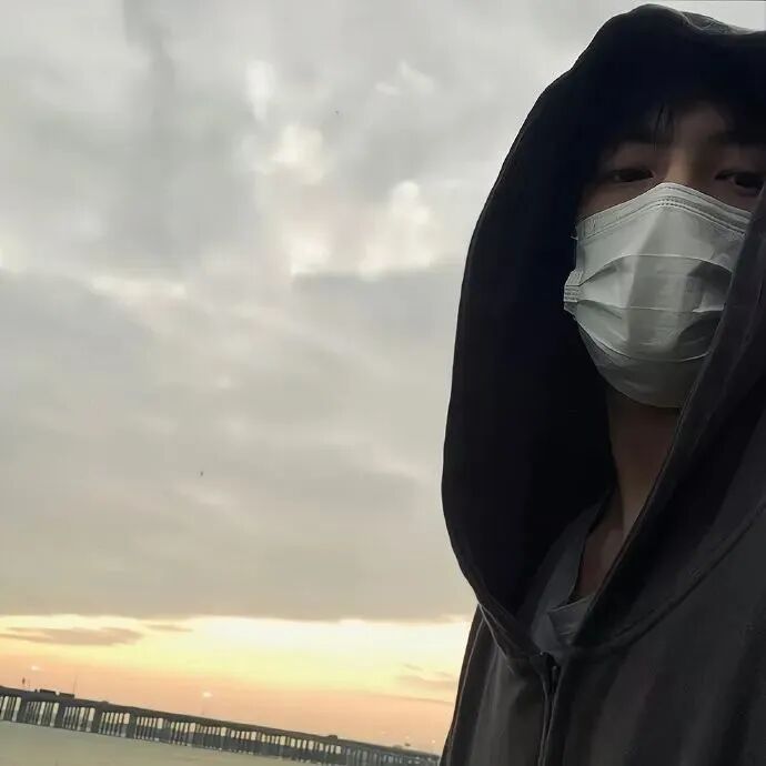 不露脸男生头像