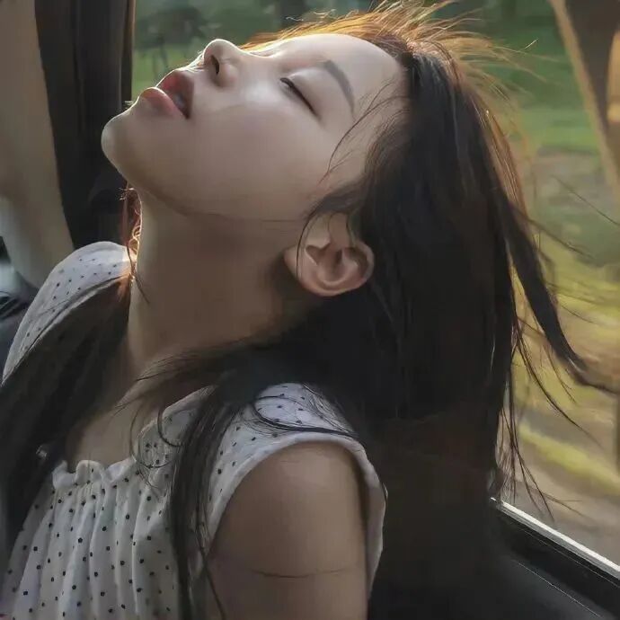 氛围感侧脸女生头像