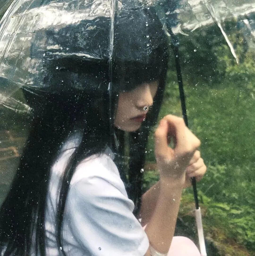 学院风小清新侧脸女生头像