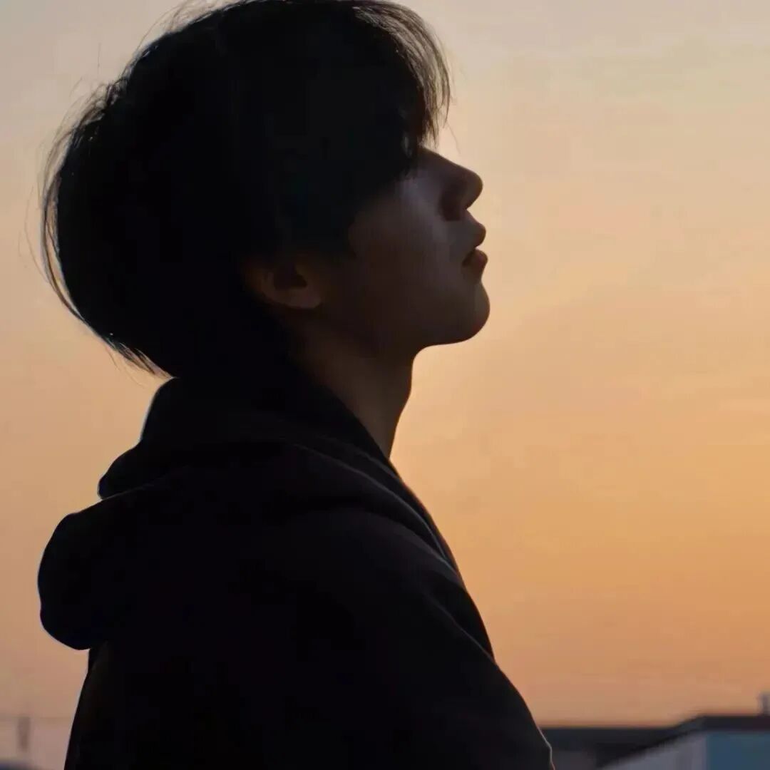 真人情侣头像