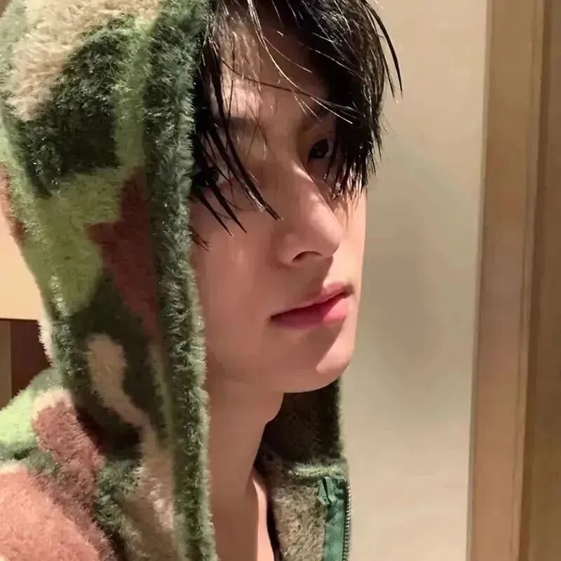 酷酷男生头像