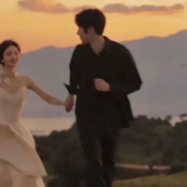 氛围感婚纱真人情侣头像