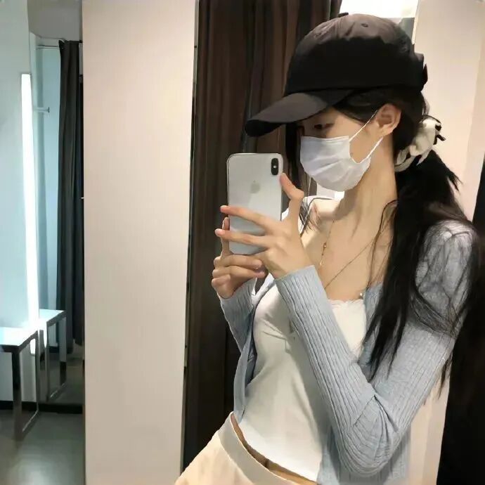 温柔口罩自拍手机不露脸女生头像