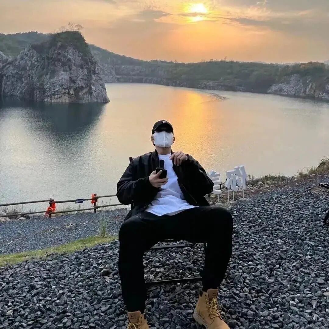 氛围感不露脸男生头像