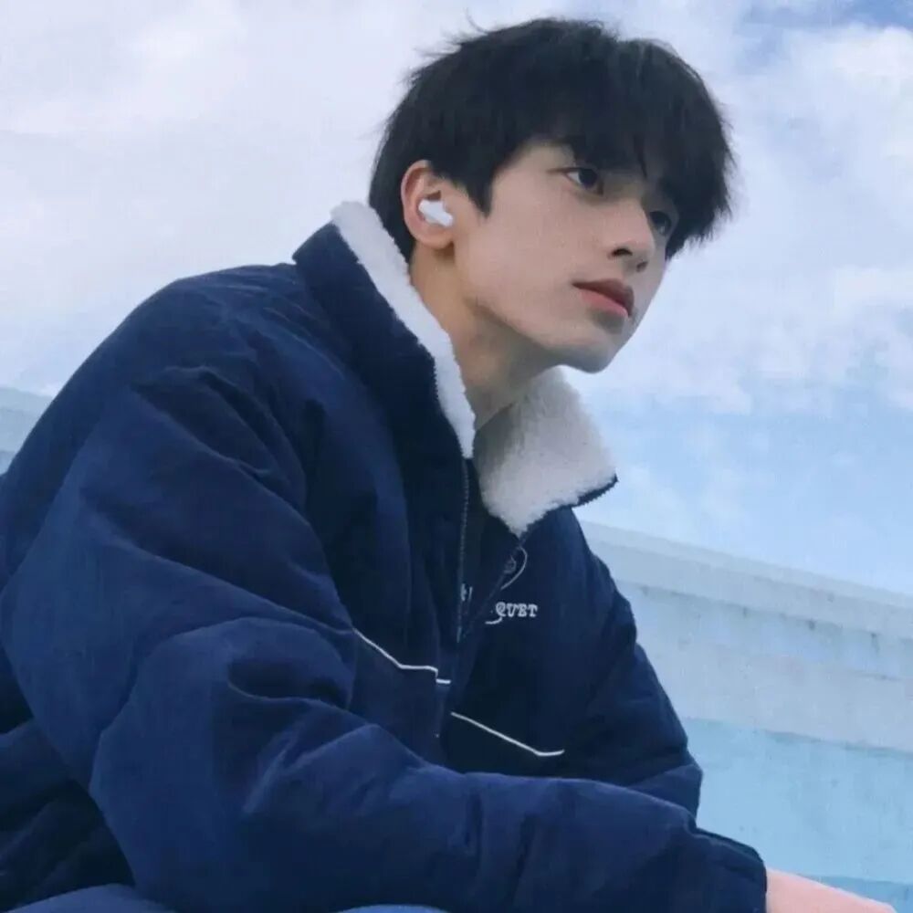 侧脸男生头像