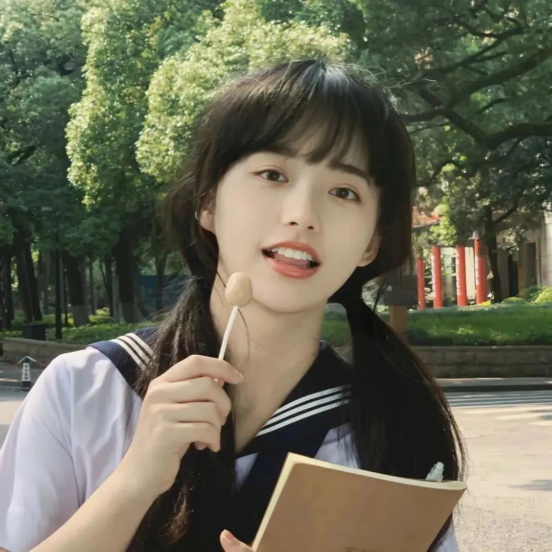 学院风甜妹女生头像