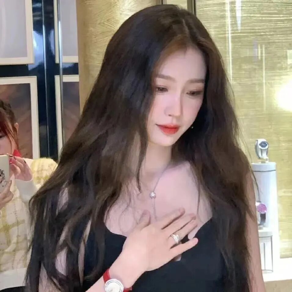 虞书欣头像甜美女生头像