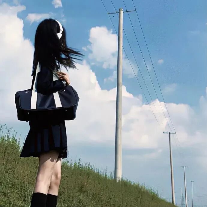 戴耳机小清新不露脸女生头像