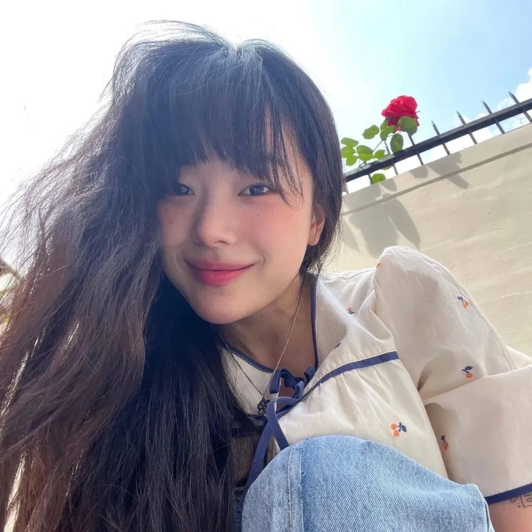 甜美爱笑女生头像