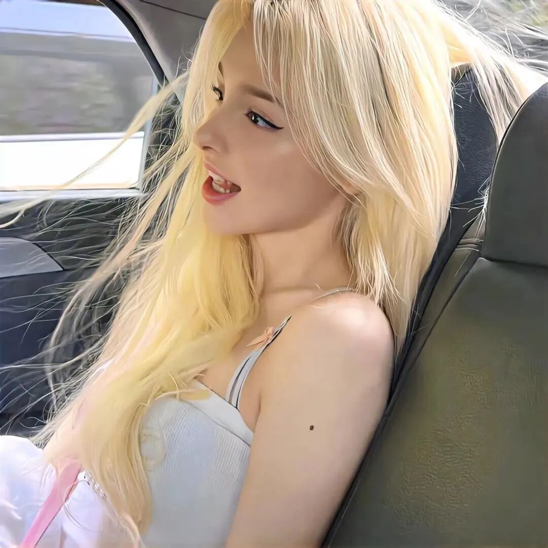 车内侧脸欧美女生头像