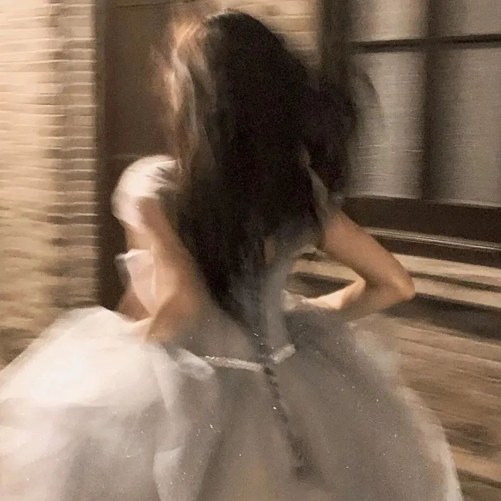 氛围感不露脸女生头像