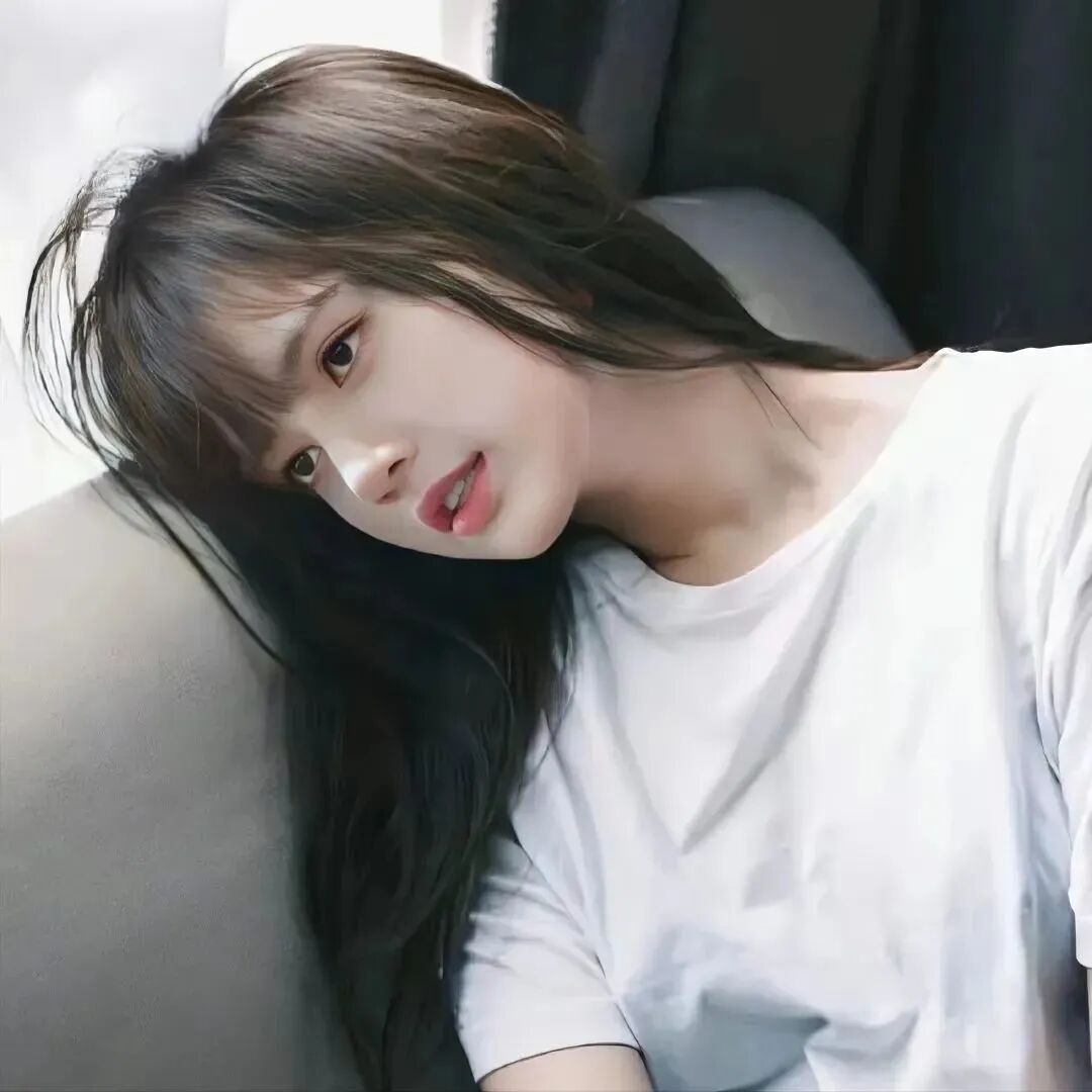 丽萨头像侧脸女生头像