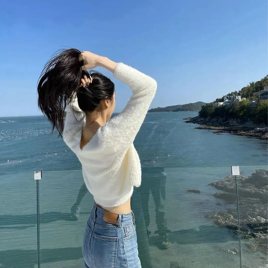 海边氛围感不露脸女生头像