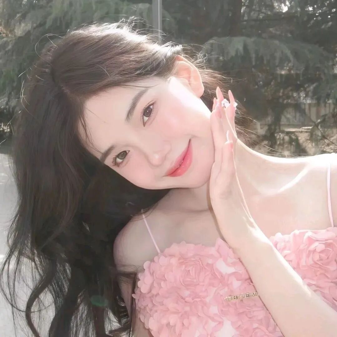 爱笑甜美女生头像
