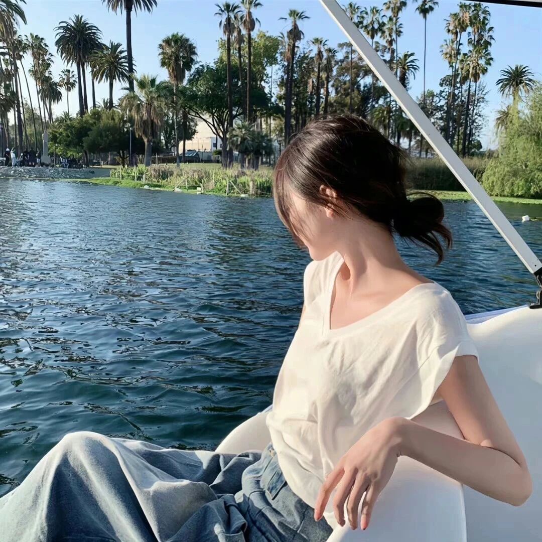 不露脸小清新女生头像
