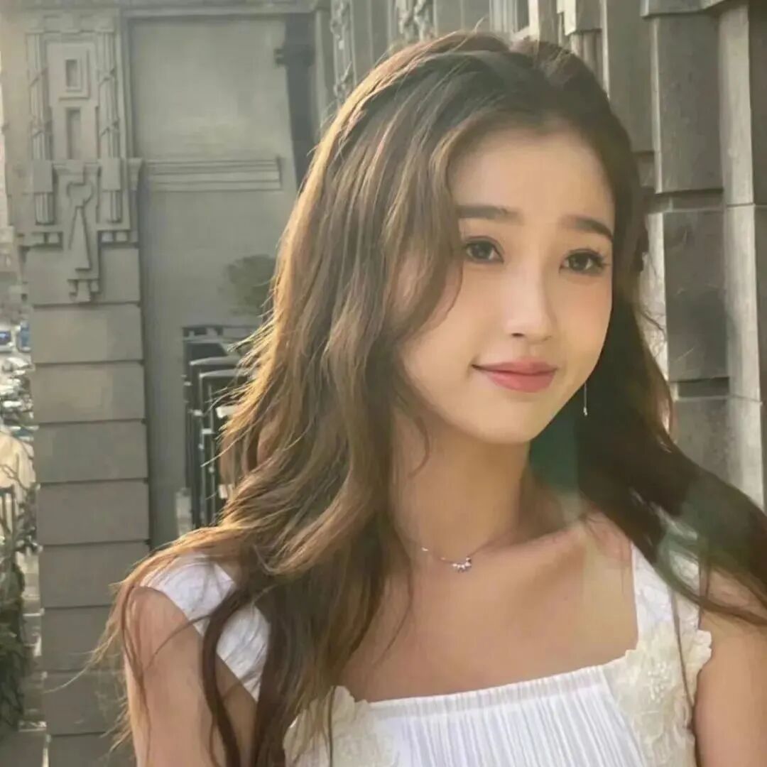 虞书欣头像甜美女生头像