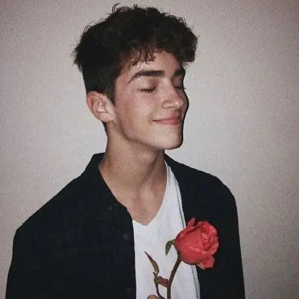 鲜花欧美男生头像