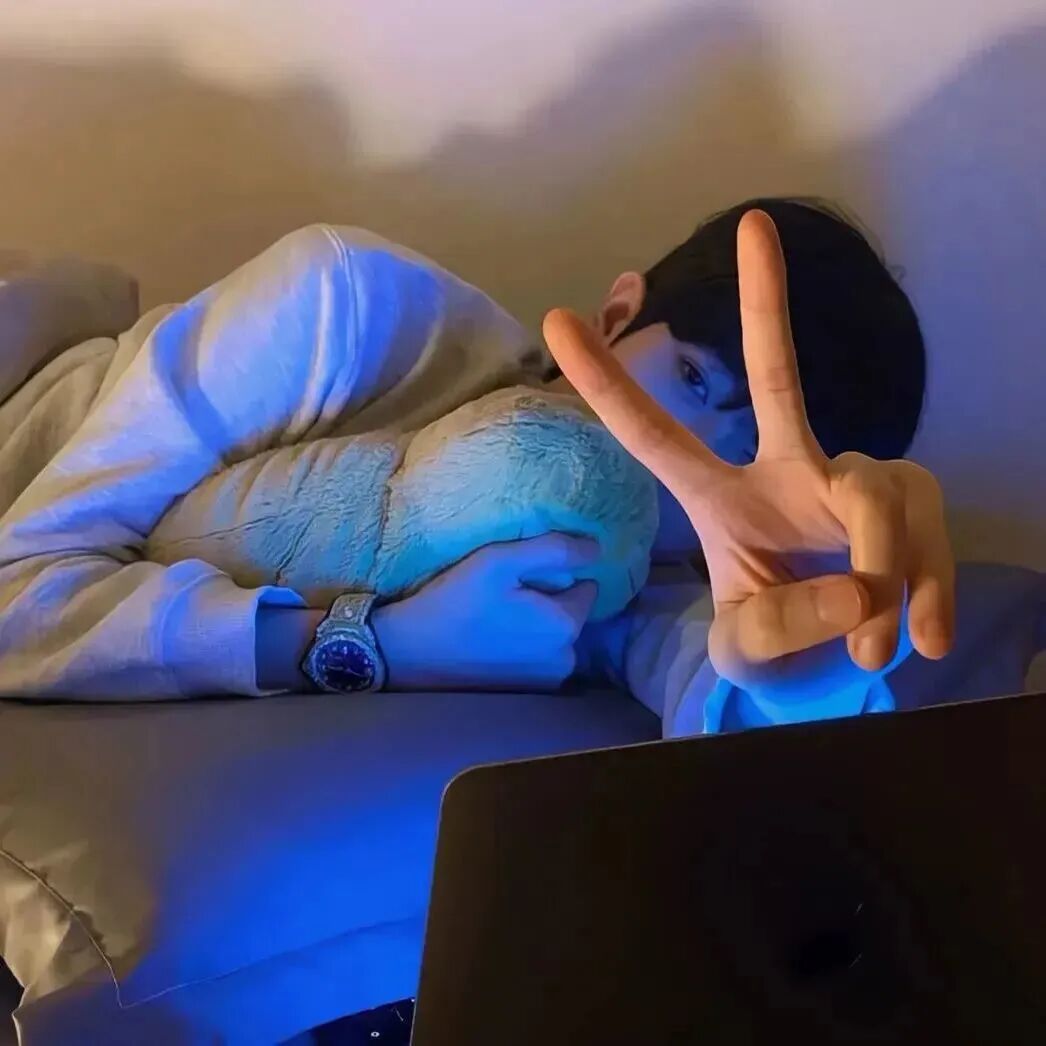 qltxzy办公真人情侣头像