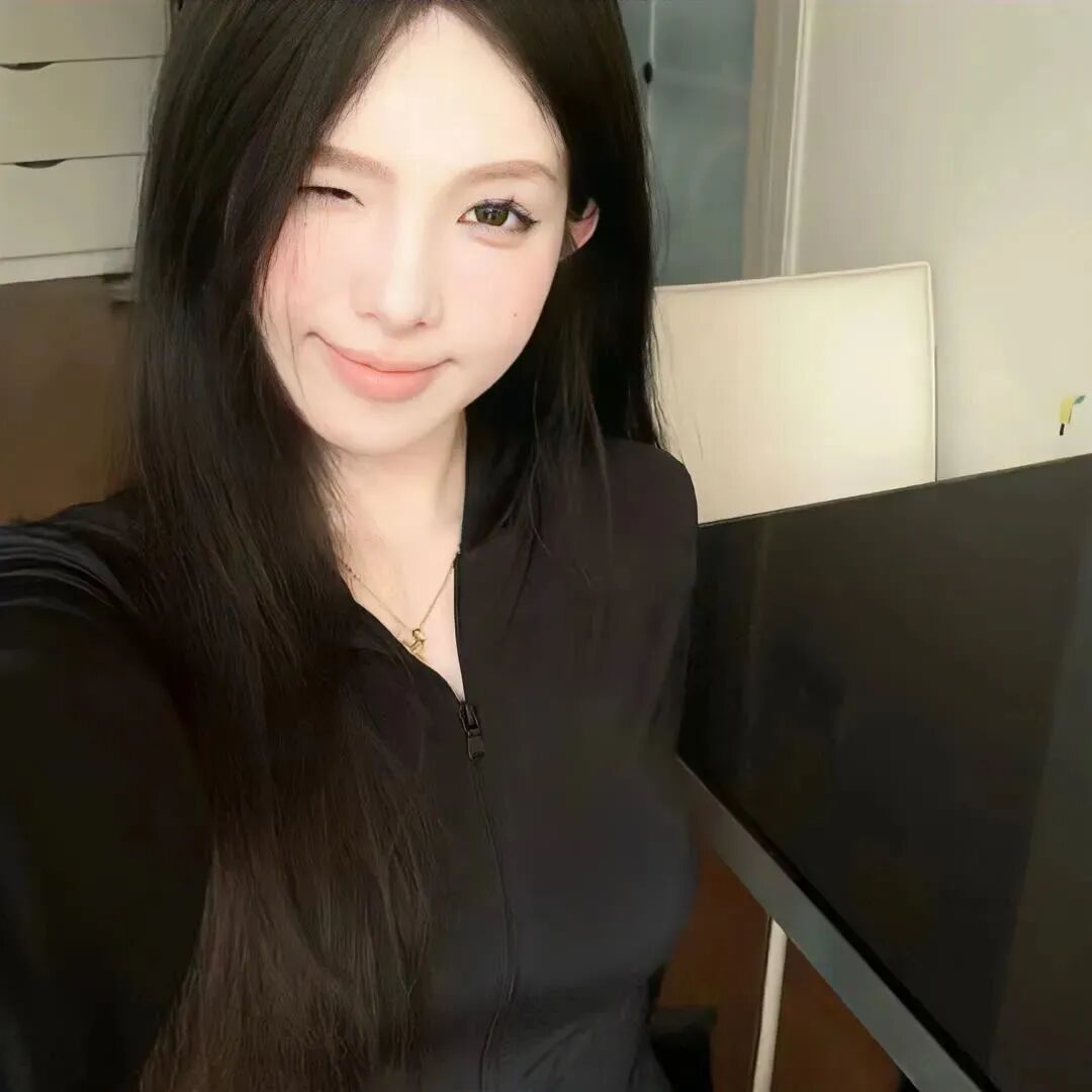 甜美爱笑女生头像
