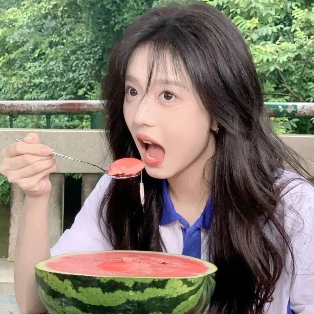 吃西瓜小清新女生头像