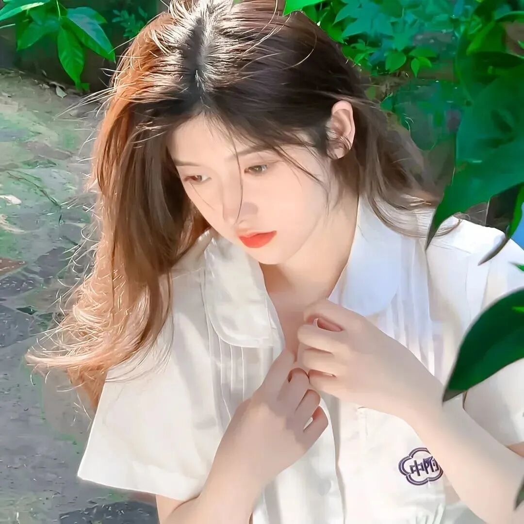 小清新女生头像侧脸女生头像