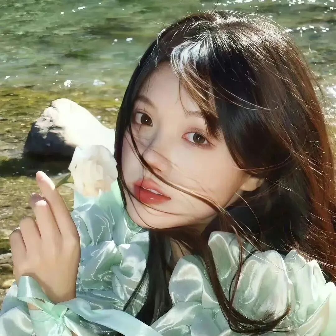 海边小清新女生头像