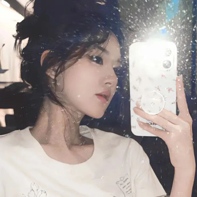 赵露思头像潮流自拍手机女生头像
