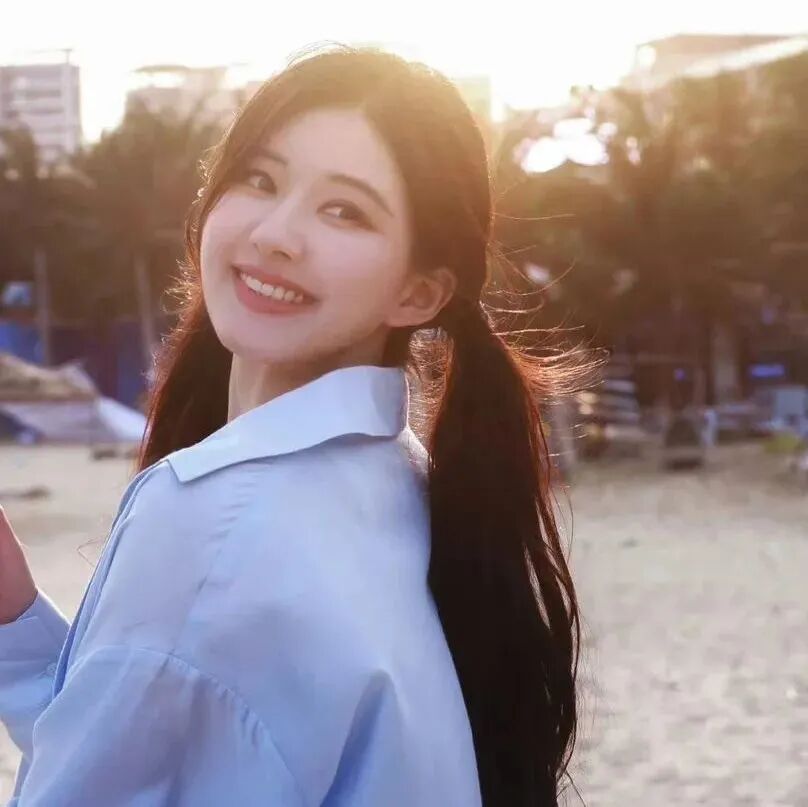 赵露思头像侧脸甜美女生头像