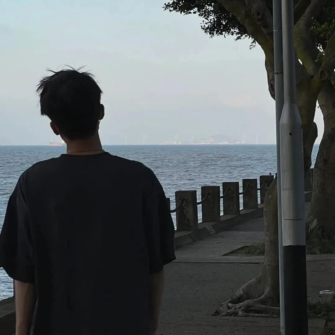 氛围感不露脸男生头像