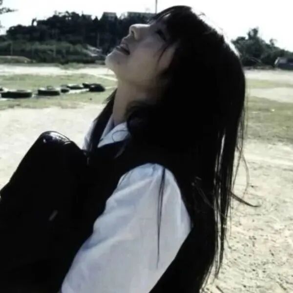 小众侧脸女生头像