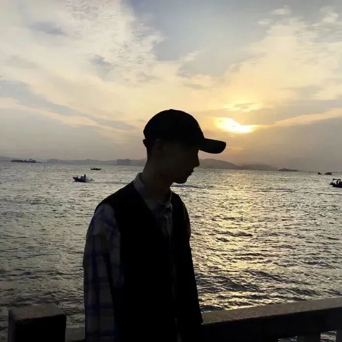 qltxfwgrla氛围感海边日落真人情侣头像