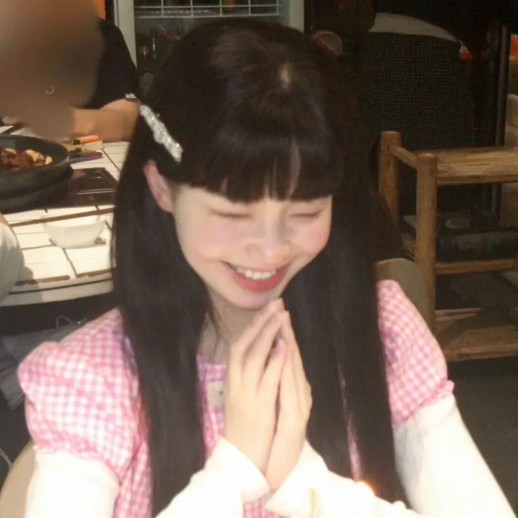 爱笑甜美女生头像