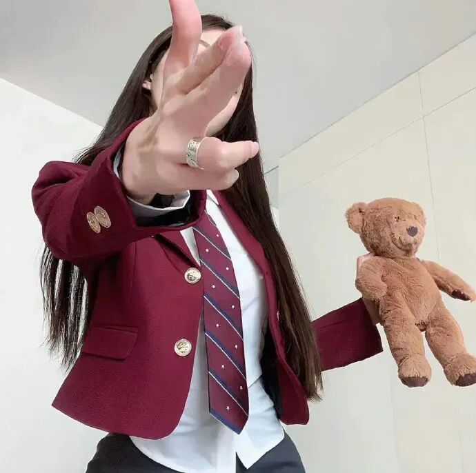 酷酷不露脸女生头像