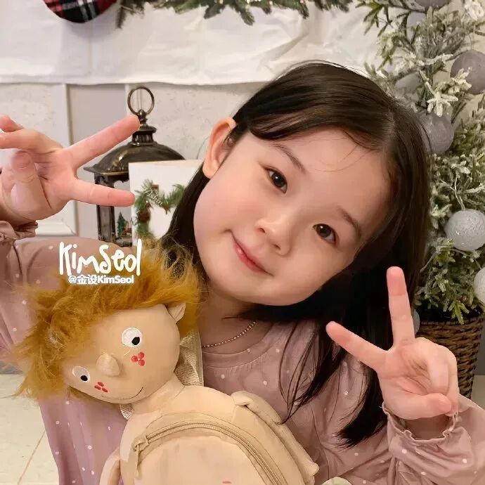 萌娃 萌娃头像 金雪 金雪头像 小女孩 小女孩头像