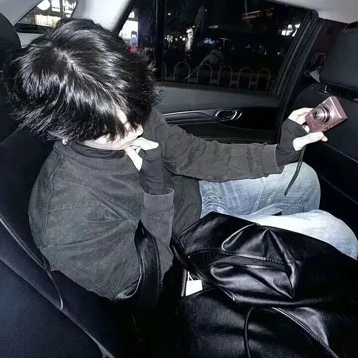 车内个性不露脸男生头像