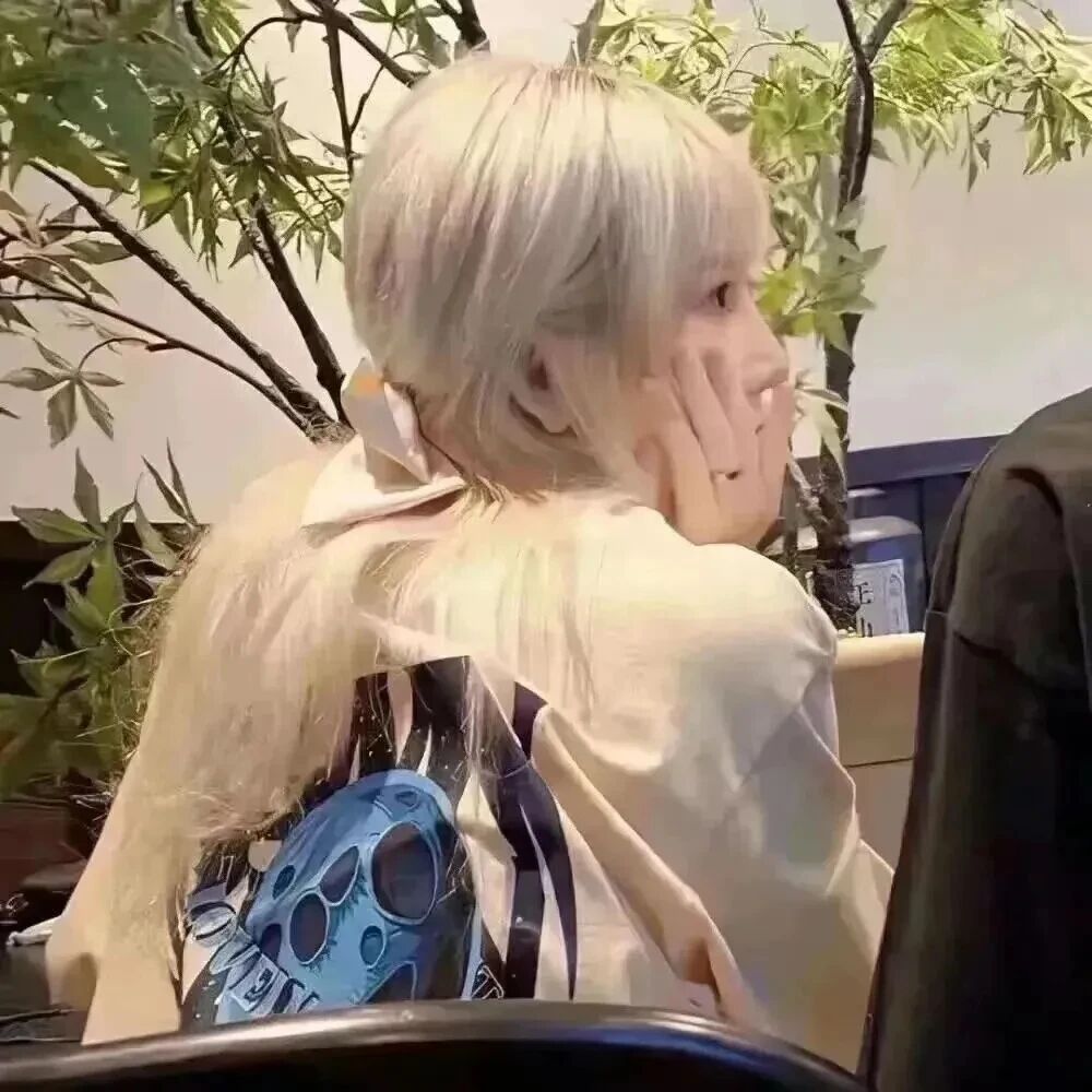naihuibhgyokngdatui真人情侣头像