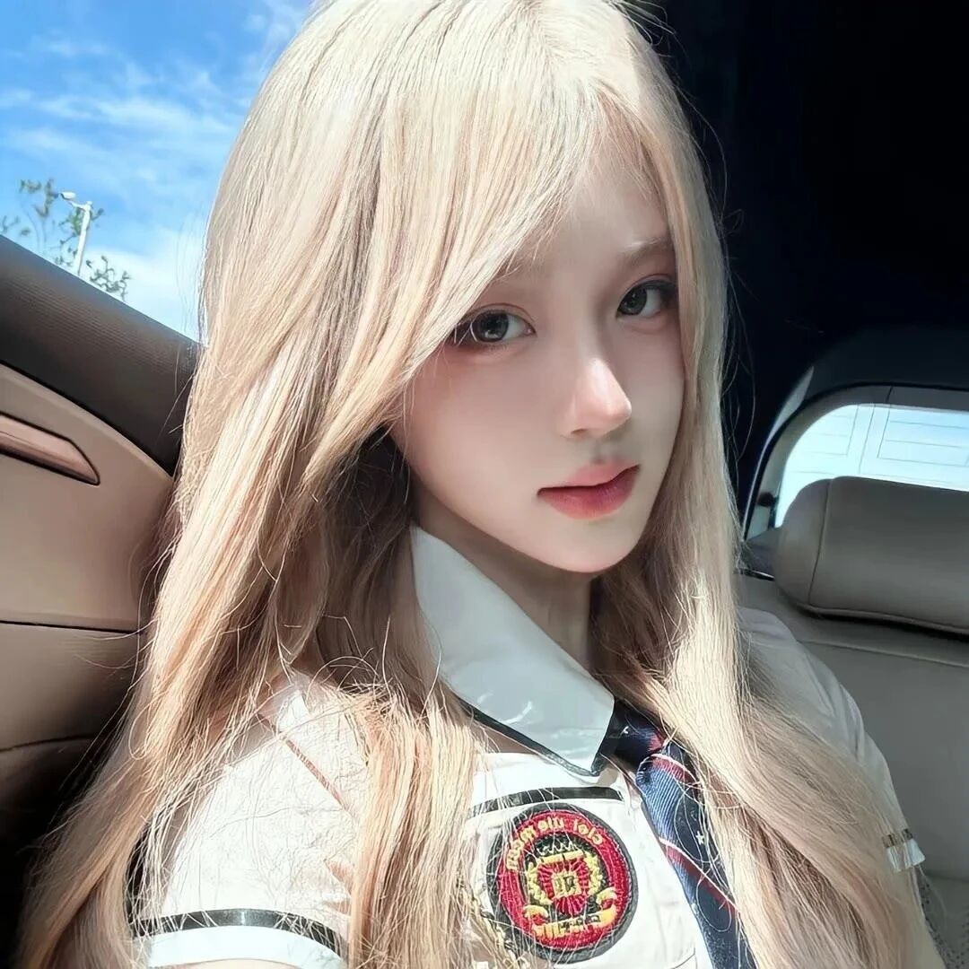 车内少萝女生头像