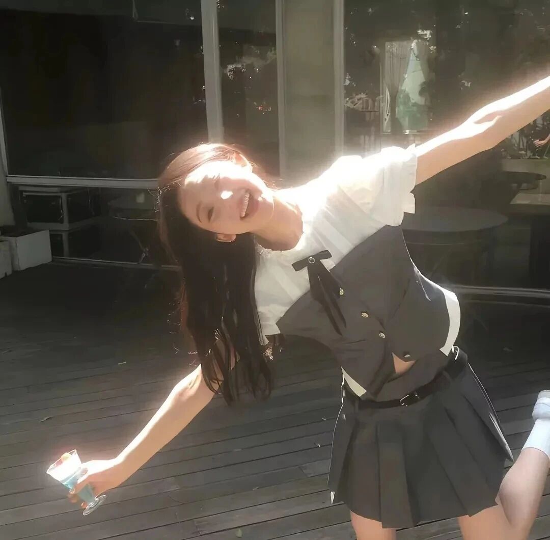 光感女生头像