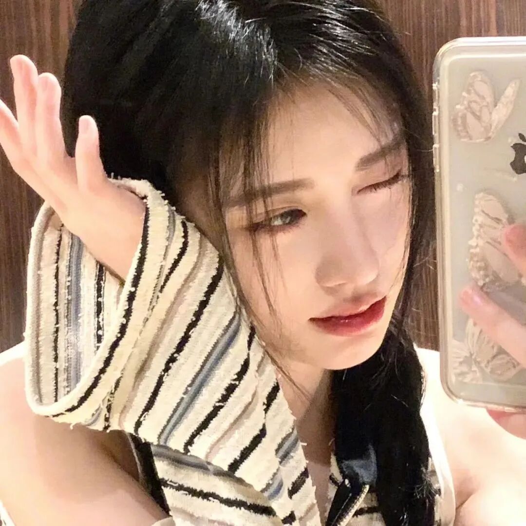 鞠婧祎自拍手机爱豆女生头像