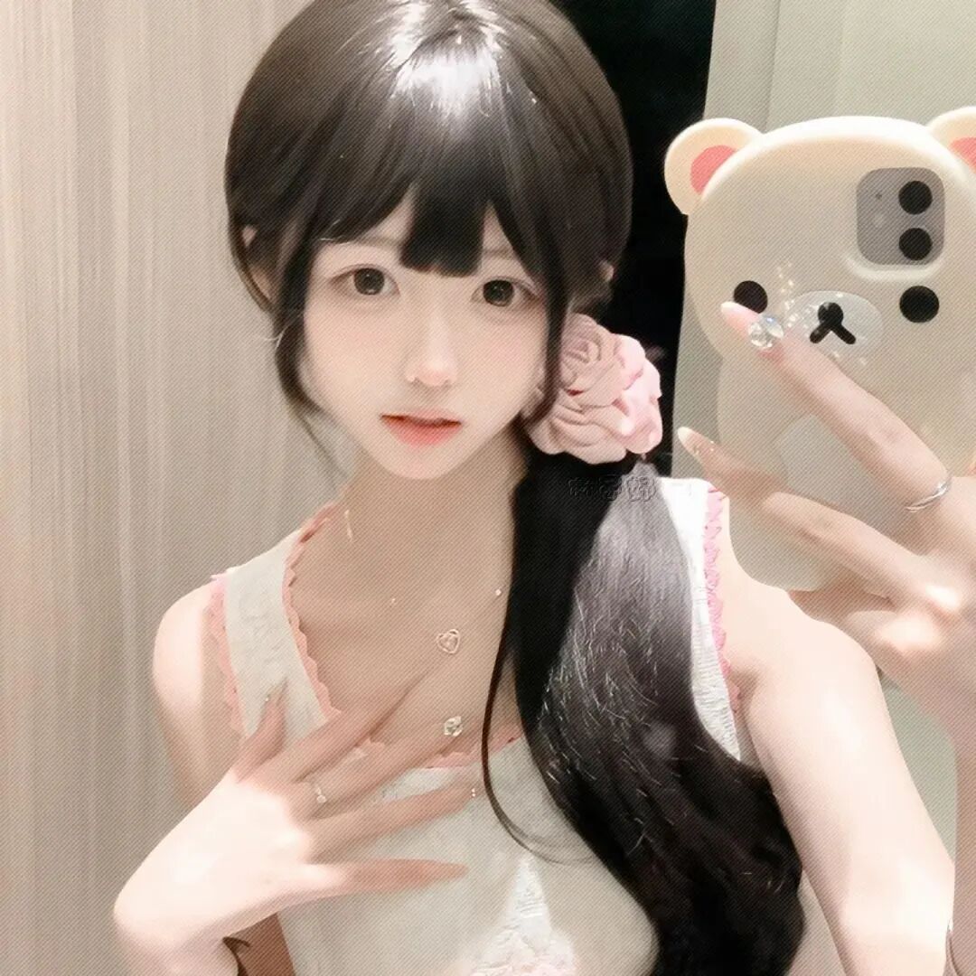 自拍手机少萝女生头像
