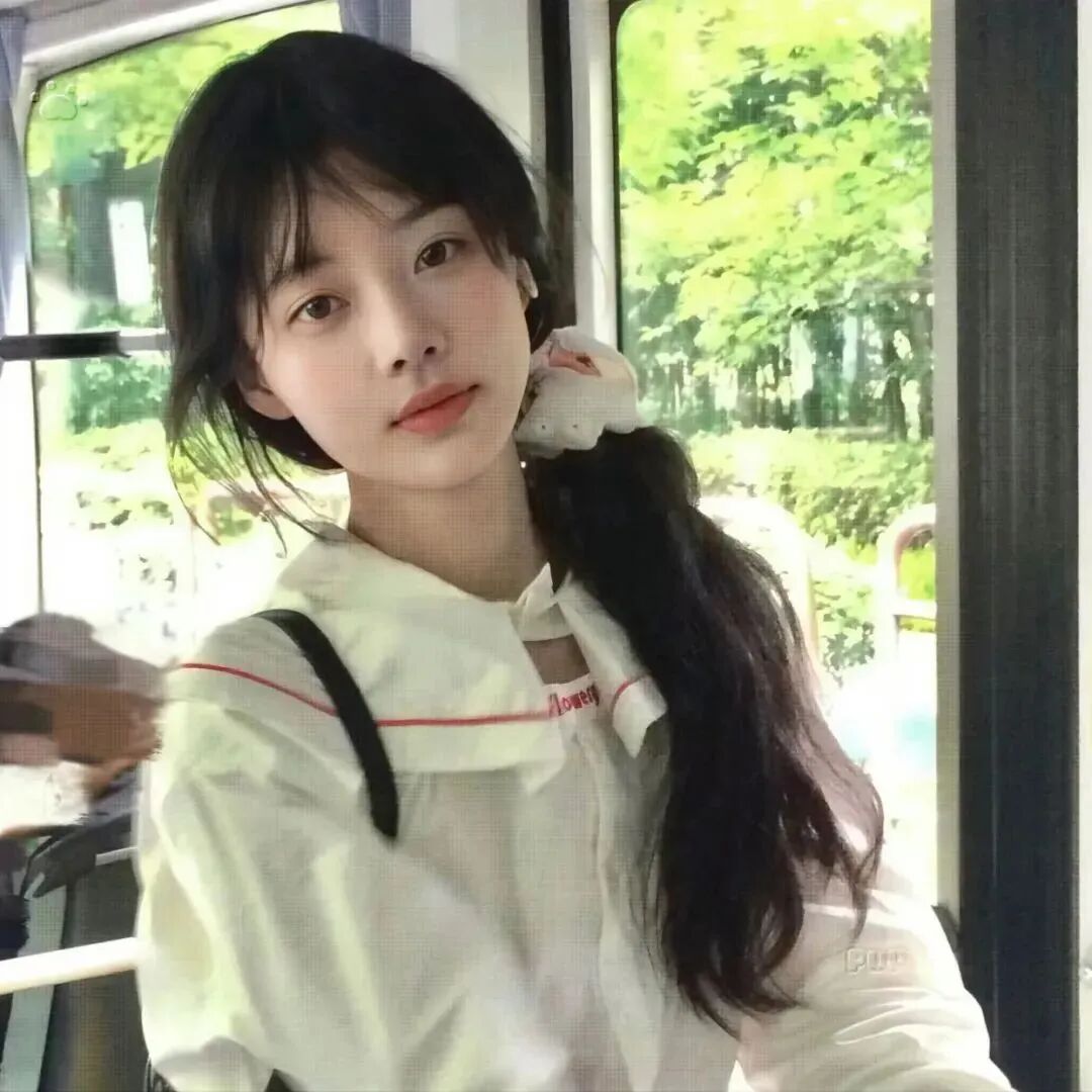 gongjiazcehqixi公交车单人真人情侣头像