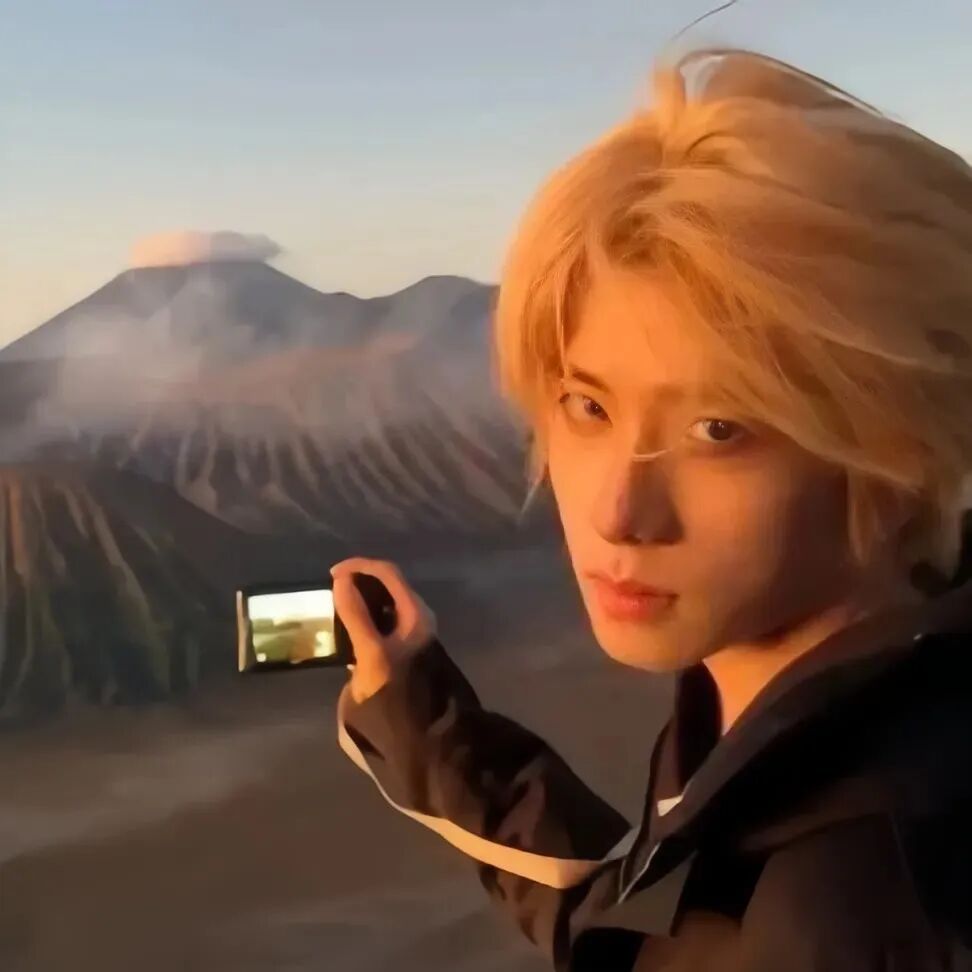 自由感男生头像