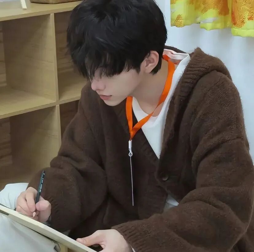 痞帅侧脸男生头像