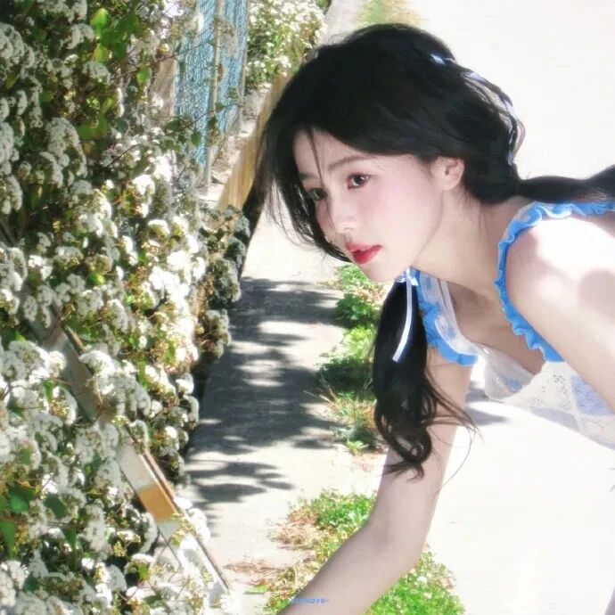 白鹿爱豆女生头像